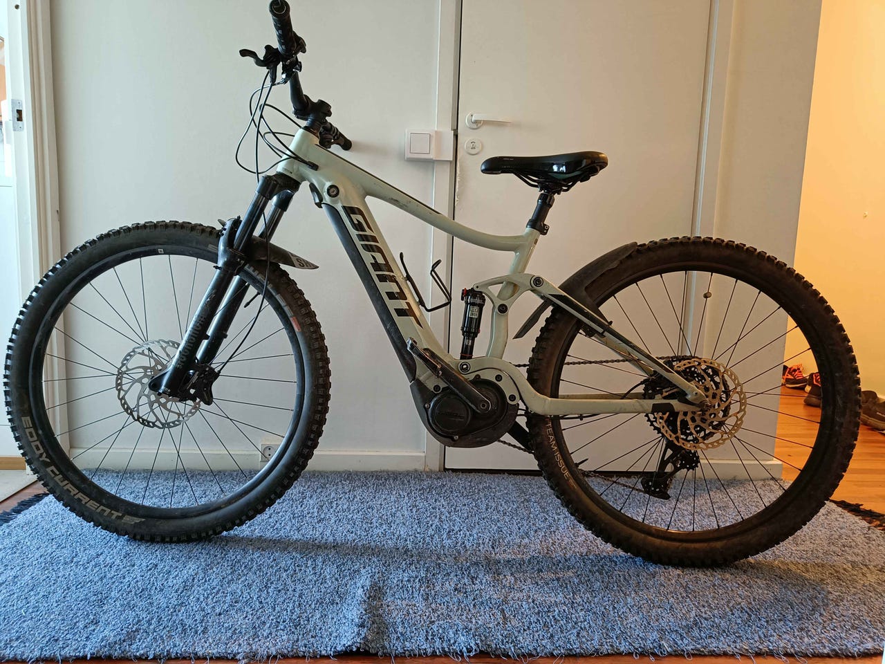 Giant Stance E+1 2021 M-koko